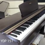 🎹 Descubre el Yamaha YDP 151: El piano digital perfecto para tus melodías 🎹